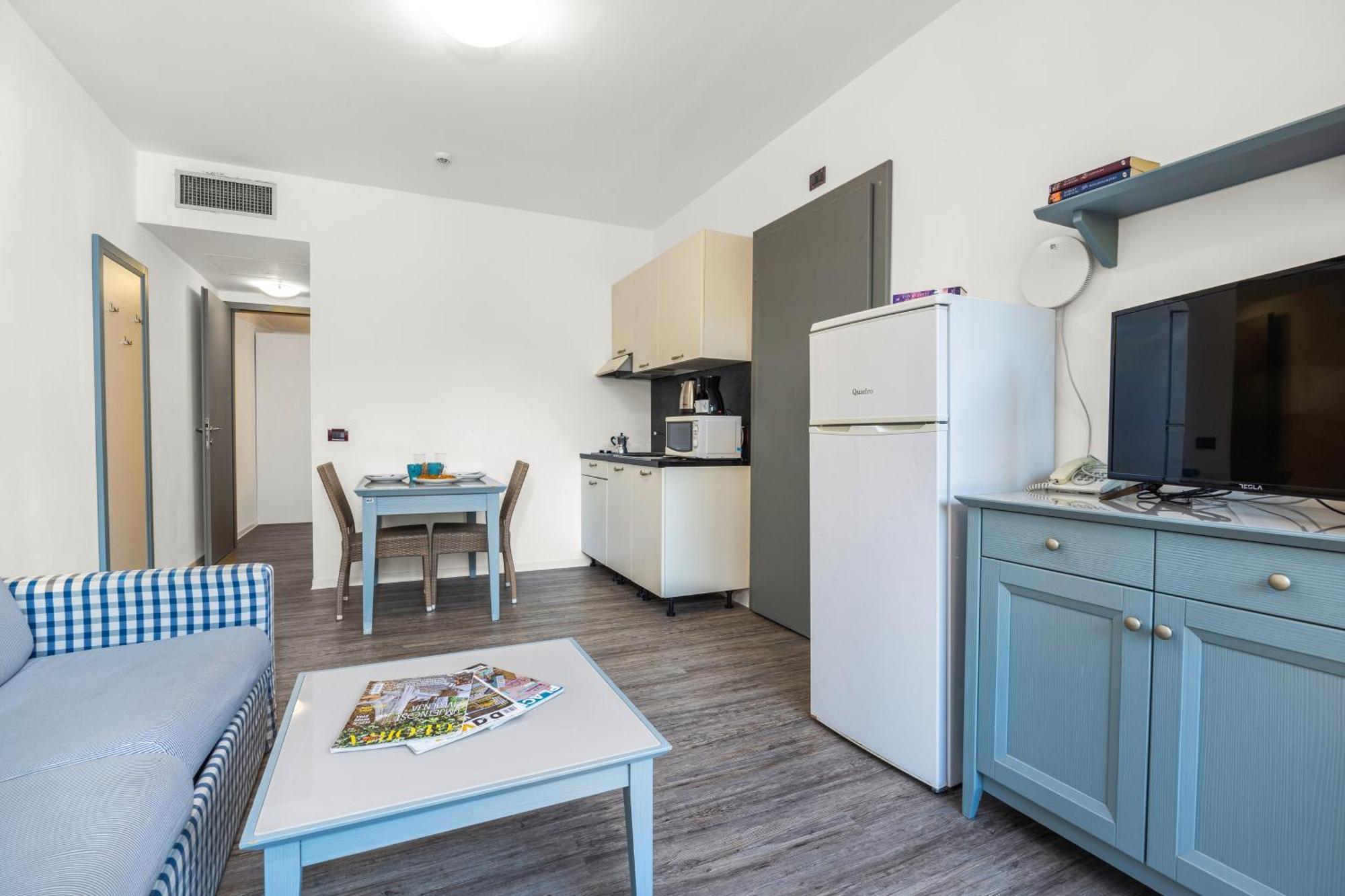 Family Resort Del Mar Banjole Room photo