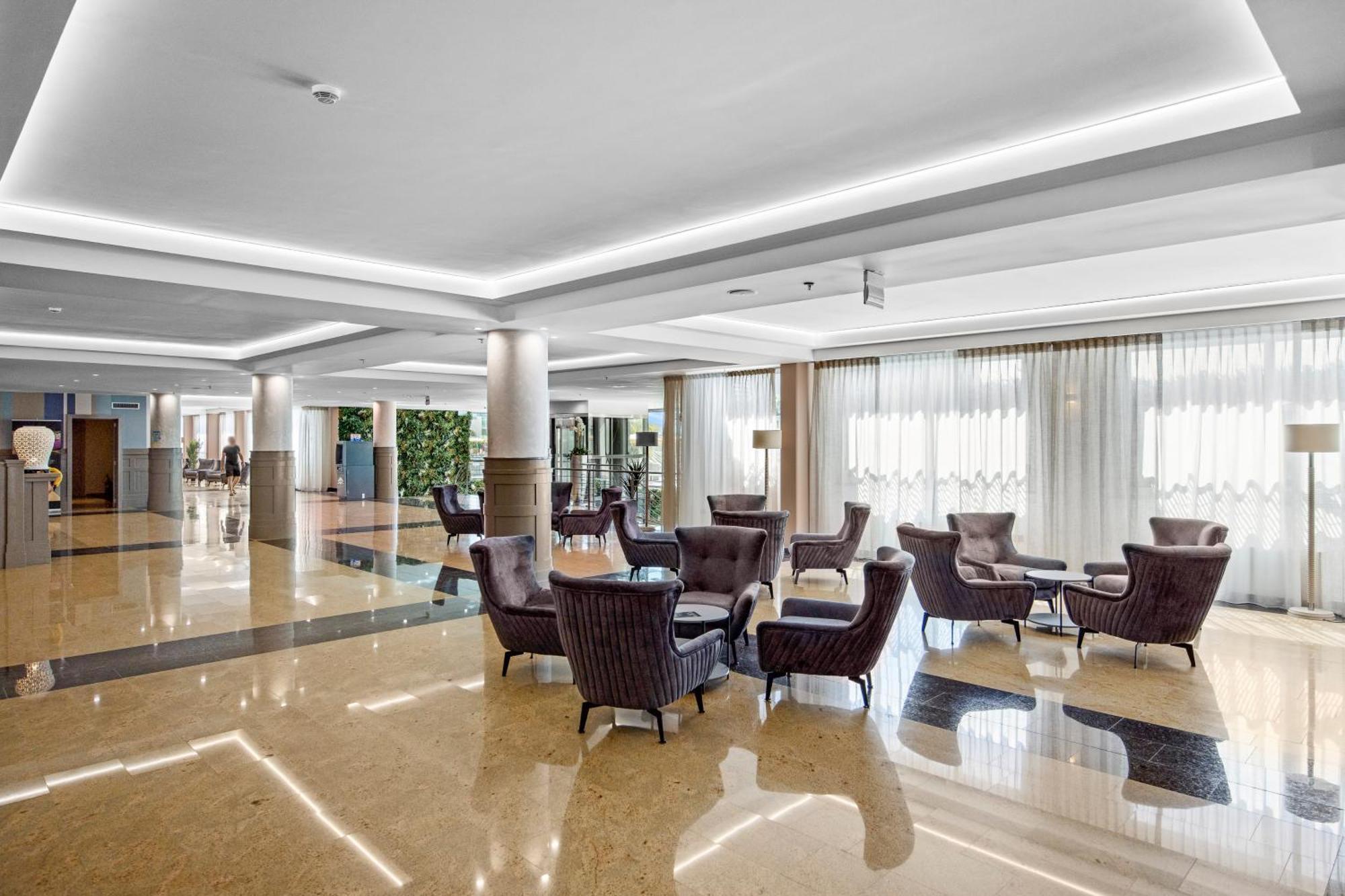 Family Resort Del Mar Banjole Exterior photo